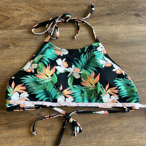 Ardene bikini top floral pattern - Picture 3 of 4